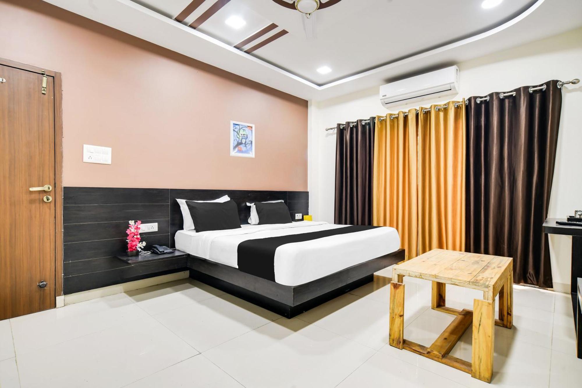 Super Collection O Indore Near Omax City 1 Kanadiya ภายนอก รูปภาพ